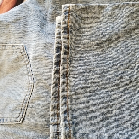 Mens Wrangler Relaxed Fit Jeans - Picture 3 of 5